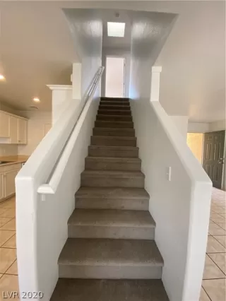 Photo #5: 2224301 Listing