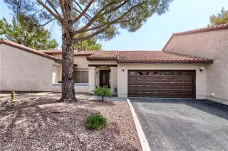 Photo #1: 2224339 Listing