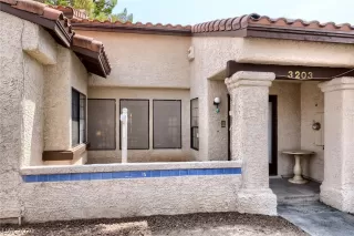 Photo #2: 2224339 Listing