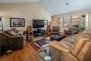 Photo #3: 2224369 Listing 