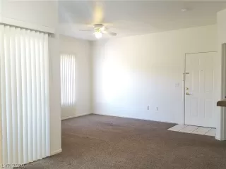 Photo #4: 2224381 Listing