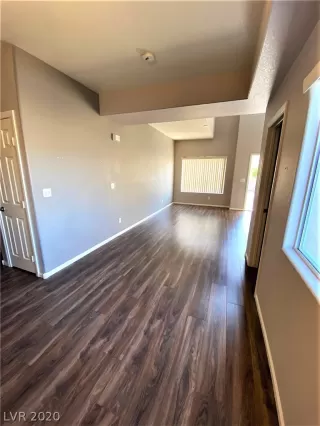 Photo #1: 2224388 Listing 
