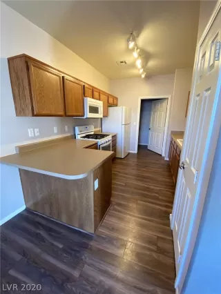 Photo #2: 2224388 Listing 