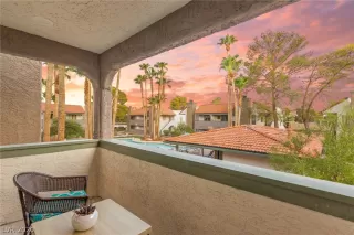 Photo #4: 2224430 Listing