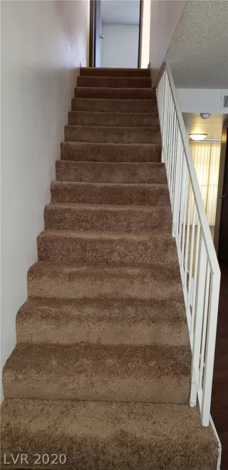 Photo #1: 2224446 Listing 