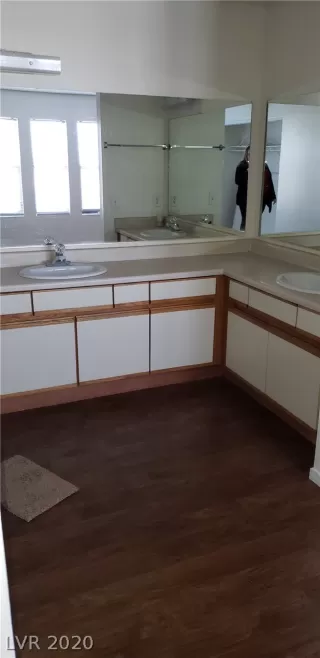 Photo #6: 2224446 Listing 