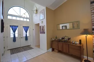 Photo #4: 2224453 Listing