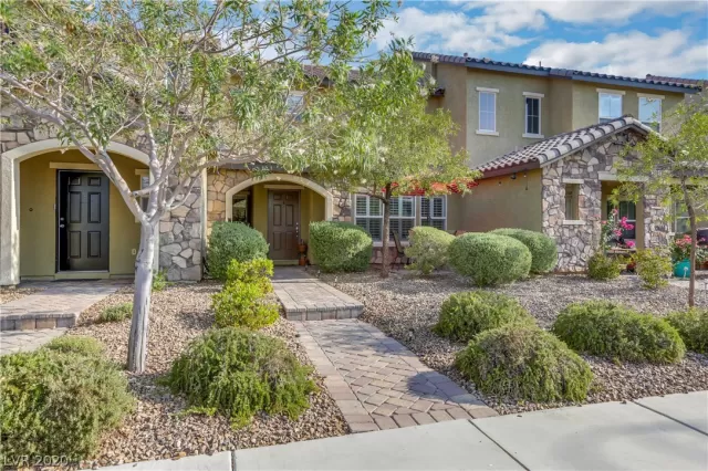 MLS: 2224463 Condo For Sale