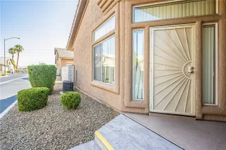 Photo #2: 2224524 Listing