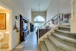 Photo #3: 2224528 Listing