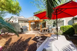 Photo #4: 2224528 Listing