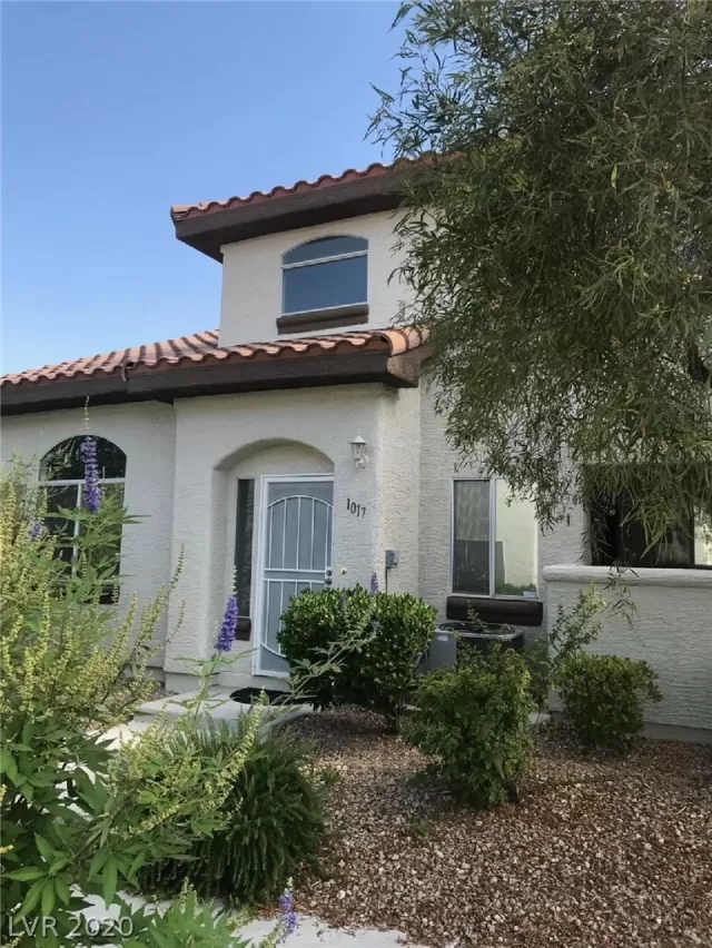 MLS: 2224551 Condo For Sale