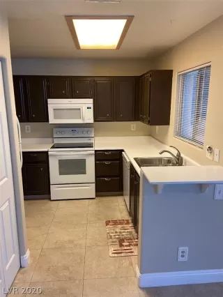 Photo #2: 2224551 Listing 