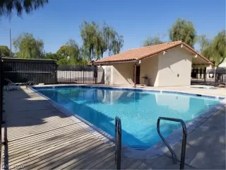 Photo #2: 2224552 Listing