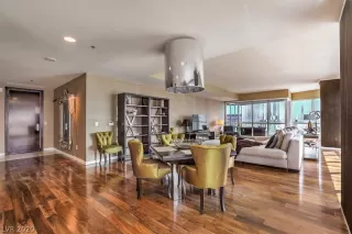 Photo #6: 2224613 Listing 