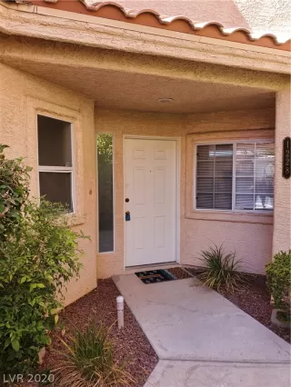 Photo #1: 2224624 Listing 