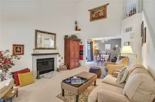 Photo #4: 2224659 Listing 