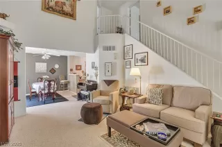 Photo #5: 2224659 Listing 