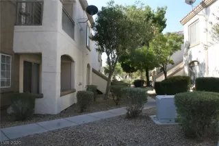 Photo #1: 2224690 Listing