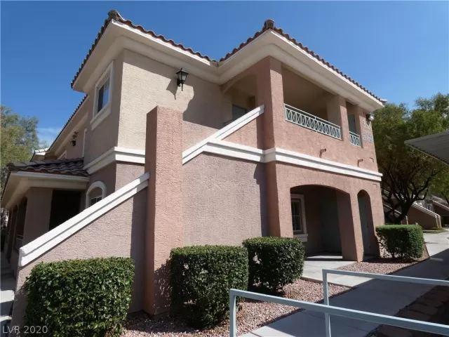 MLS: 2224703 Condo For Sale