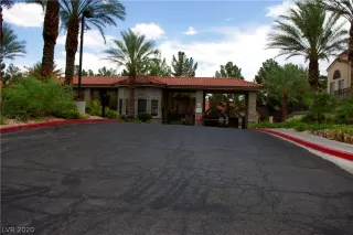 Photo #1: 2224719 Listing