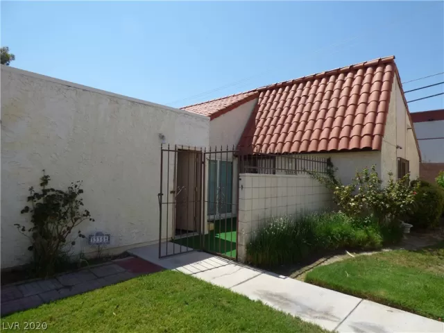 MLS: 2224761 Condo For Sale