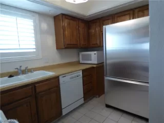 Photo #5: 2224761 Listing 