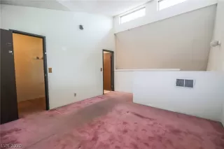 Photo #1: 2224817 Listing 