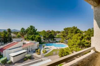 Photo #1: 2224835 Listing