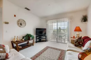 Photo #3: 2224835 Listing