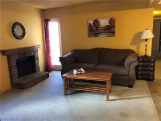 Photo #2: 2224866 Listing