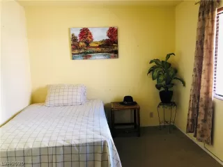 Photo #6: 2224866 Listing