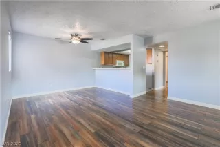 Photo #3: 2224877 Listing 