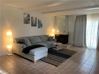 Photo #1: 2224910 Listing