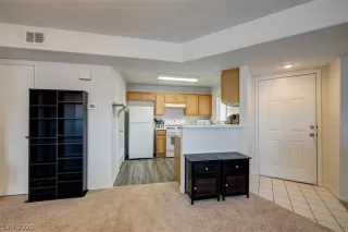 Photo #3: 2224927 Listing 