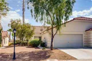 Photo #1: 2224953 Listing 