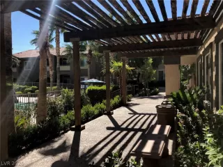 Photo #1: 2225019 Listing