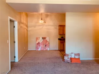 Photo #3: 2225019 Listing