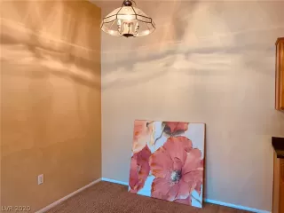 Photo #5: 2225019 Listing