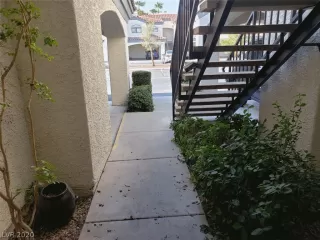 Photo #1: 2225076 Listing 