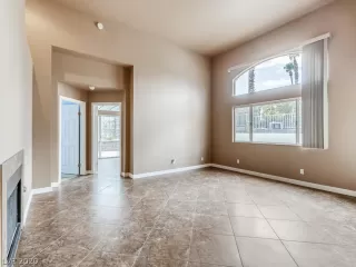 Photo #6: 2225104 Listing 