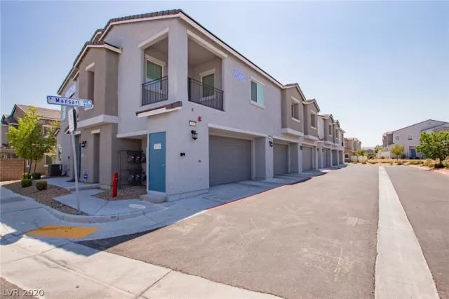 MLS: 2225127 Condo For Sale