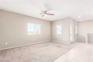 Photo #4: 2225127 Listing