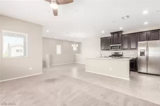 Photo #5: 2225127 Listing