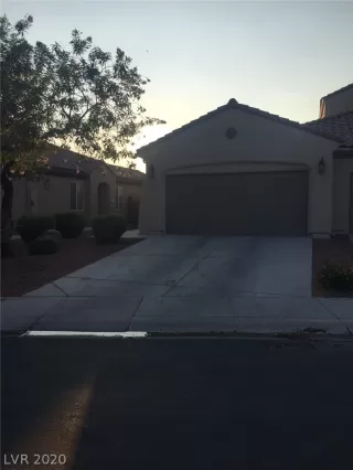 Photo #1: 2225136 Listing 