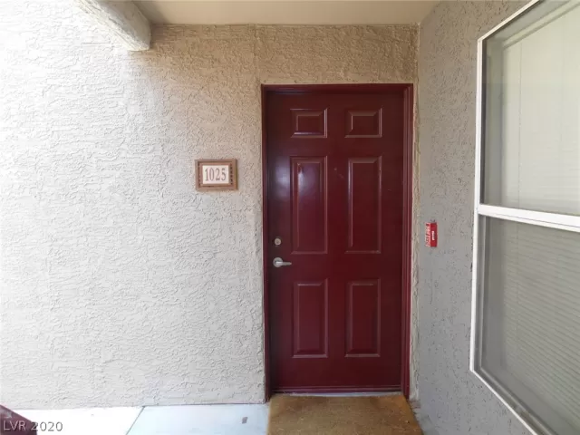 MLS: 2225189 Condo For Sale