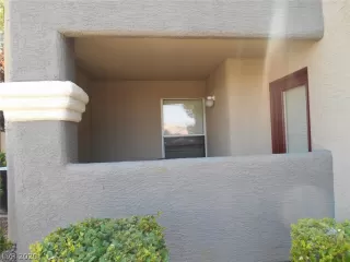 Photo #2: 2225189 Listing