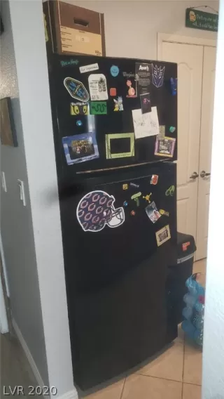 Photo #5: 2225189 Listing