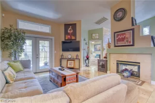 Photo #5: 2225202 Listing 