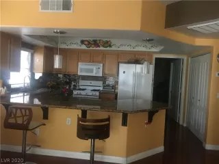 Photo #4: 2225207 Listing 